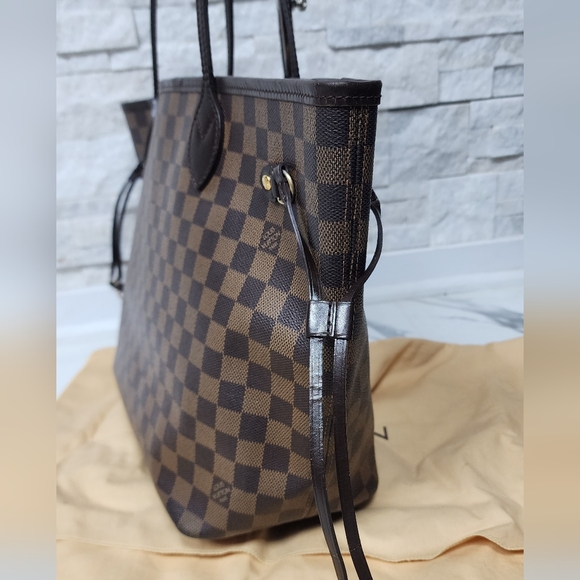 👜 Authentic Louis Vuitton Neverfull Damier Ebene Tote MM - Picture 4 of 16